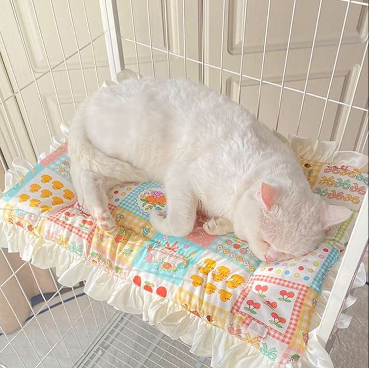 猫ベッド ふんわりフリル猫ちゃんの夢見座布団