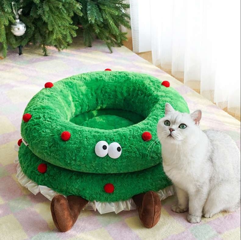 もふもふクリスマスツリー猫ベッド