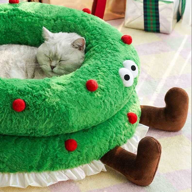 もふもふクリスマスツリー猫ベッド